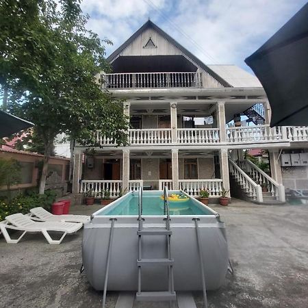 Linda Guest House Batumi Luaran gambar