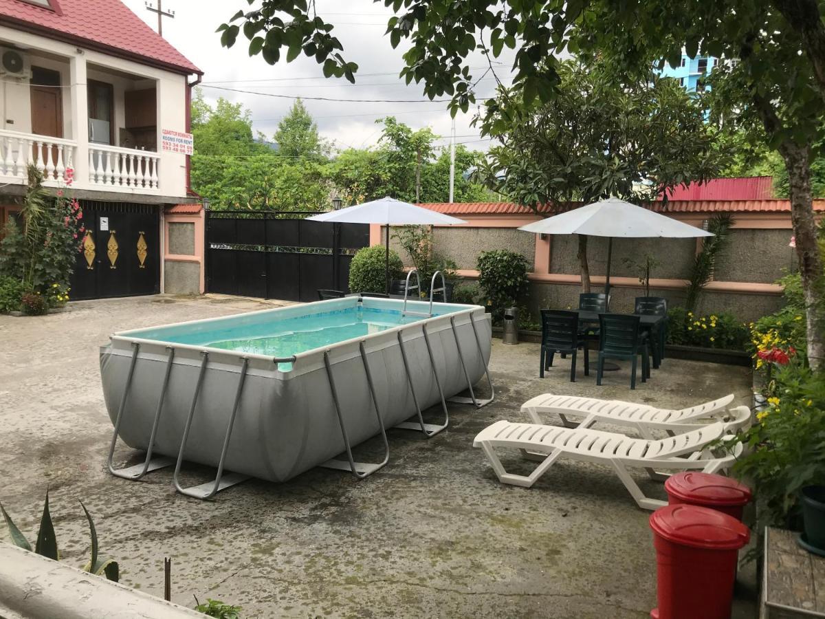 Linda Guest House Batumi Luaran gambar