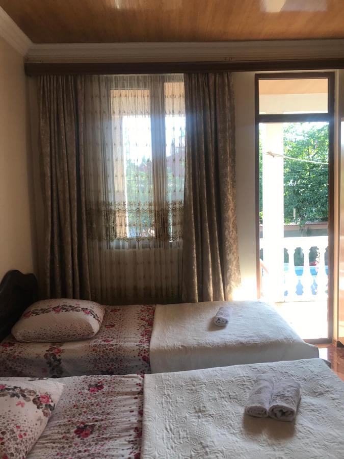 Linda Guest House Batumi Luaran gambar