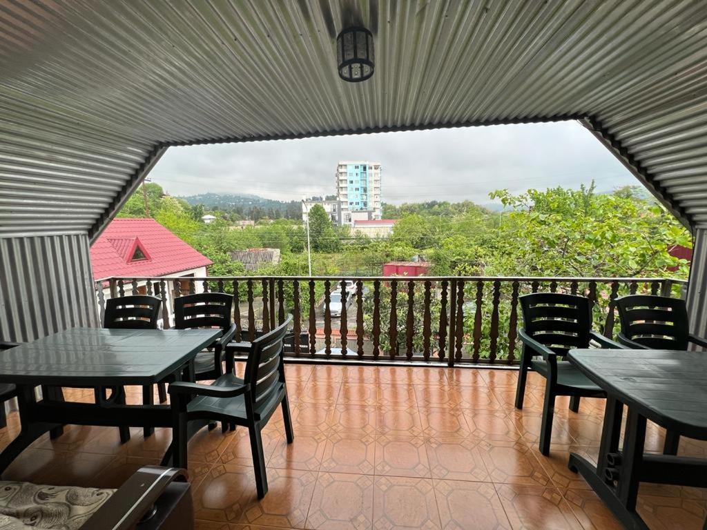Linda Guest House Batumi Luaran gambar
