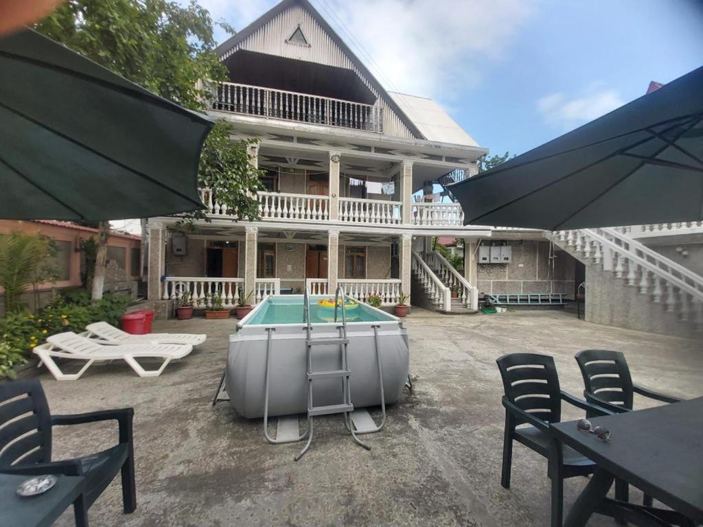 Linda Guest House Batumi Luaran gambar