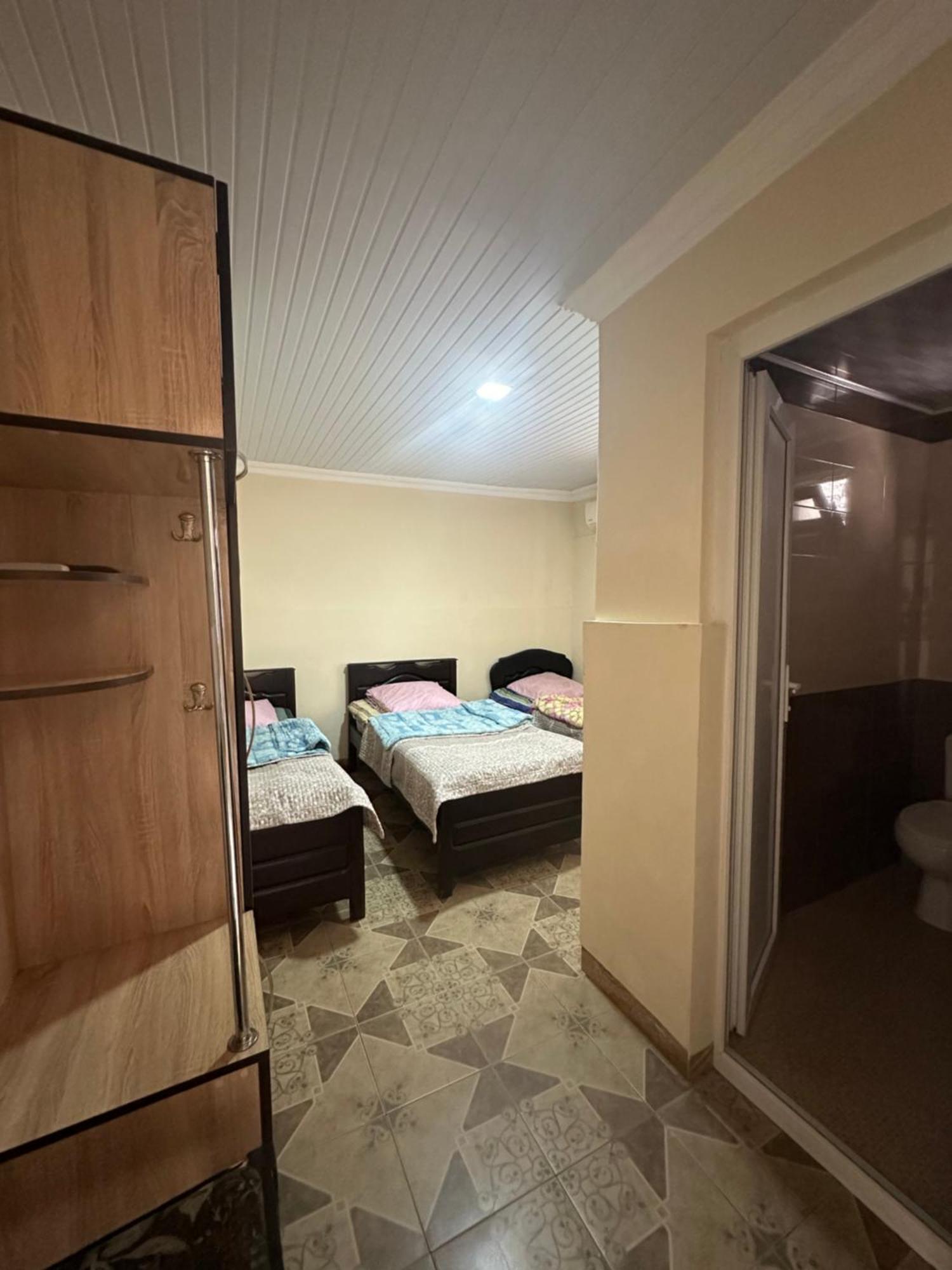 Linda Guest House Batumi Luaran gambar