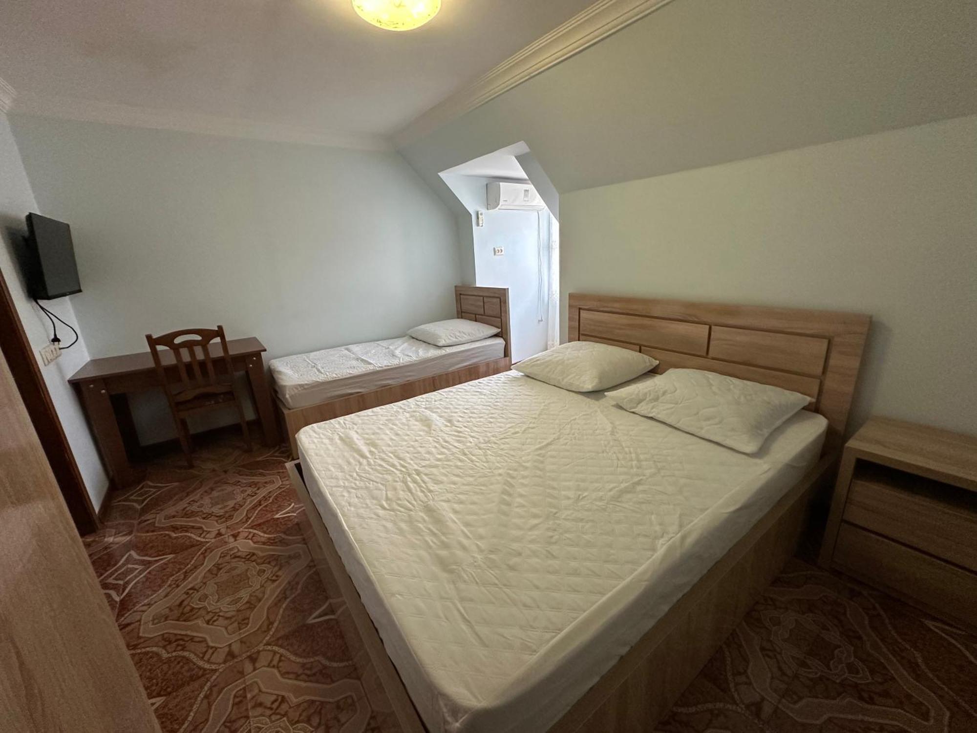 Linda Guest House Batumi Luaran gambar